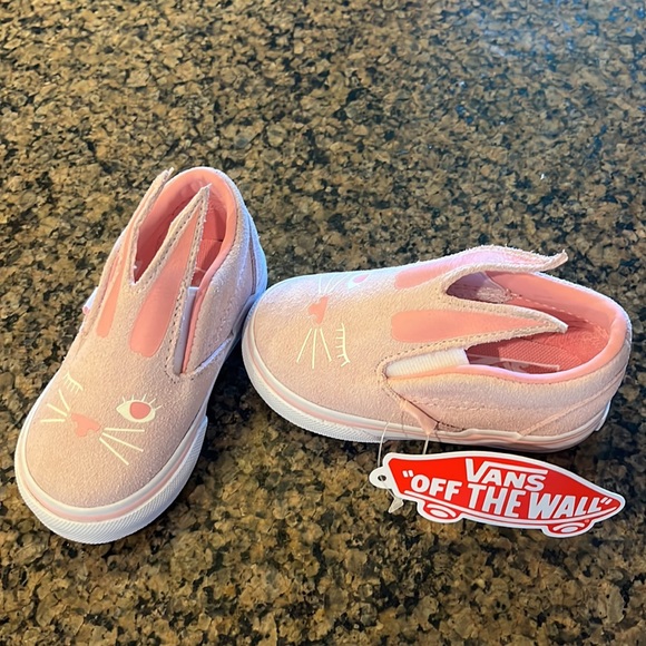 VANS Pink bunny suede slip on shoes. NWT - Picture 5 of 15